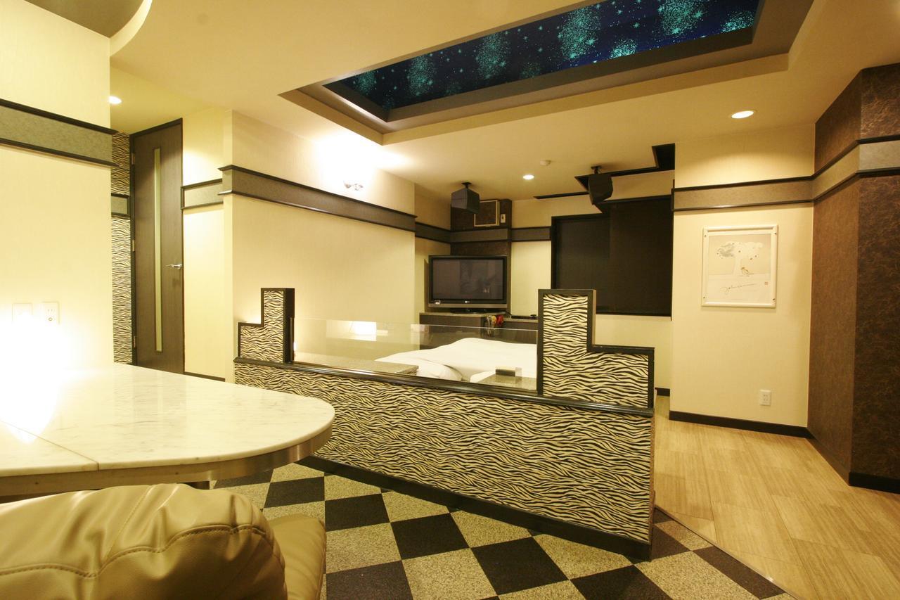 Hotel Rr (Adults Only) Yokkaichi Extérieur photo